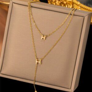 Double-layer H-shaped necklace